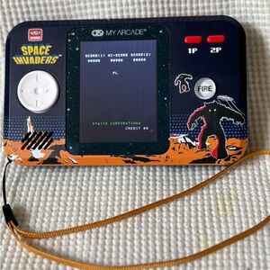 Space invaders my arcade pocket player pro handheld game